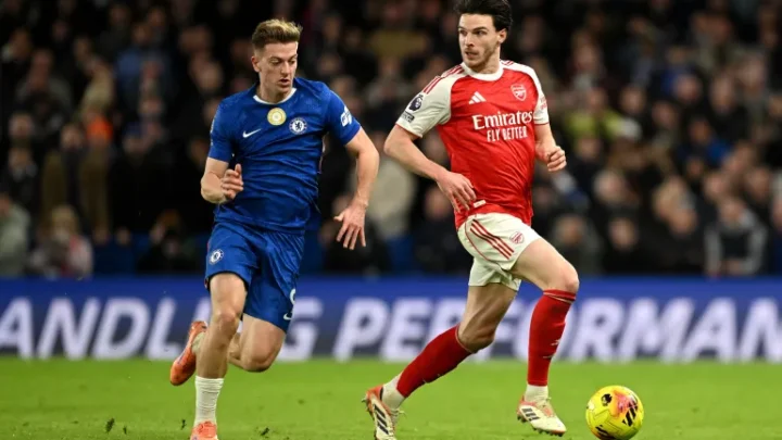 Under the Lights at Stamford Bridge, Chelsea and Arsenal Chase Wembley Dreams