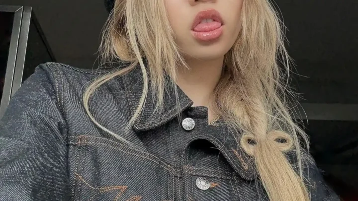 Bailey Sok Biography: Height, Parents, Age, Net Worth, Siblings, Boyfriend, Music Videos, TV Series, Movies