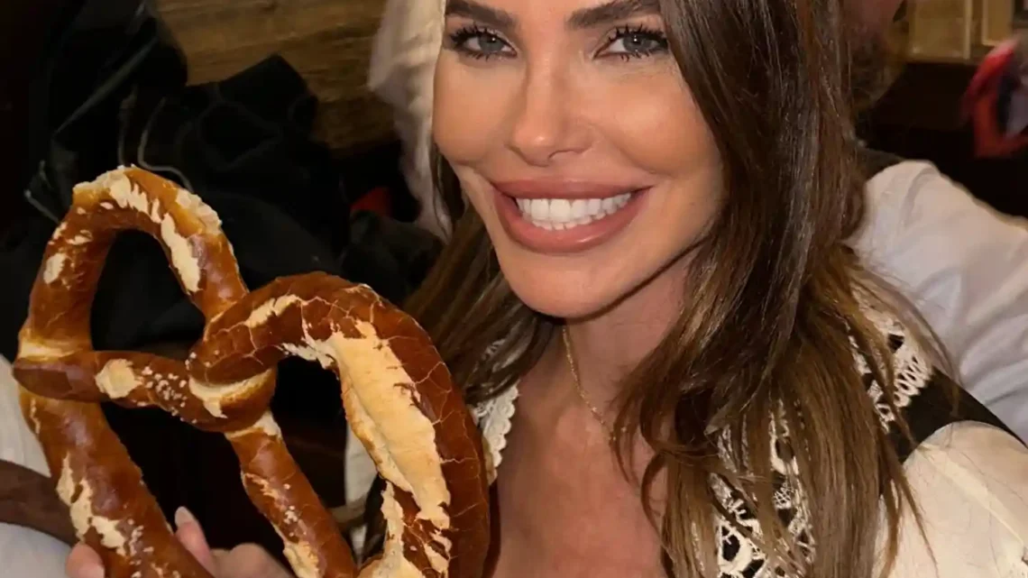 Ilary Blasi Biography: Age, Net Worth, Siblings, Height, Parents, Awards, Boyfriend, Kids, Movies