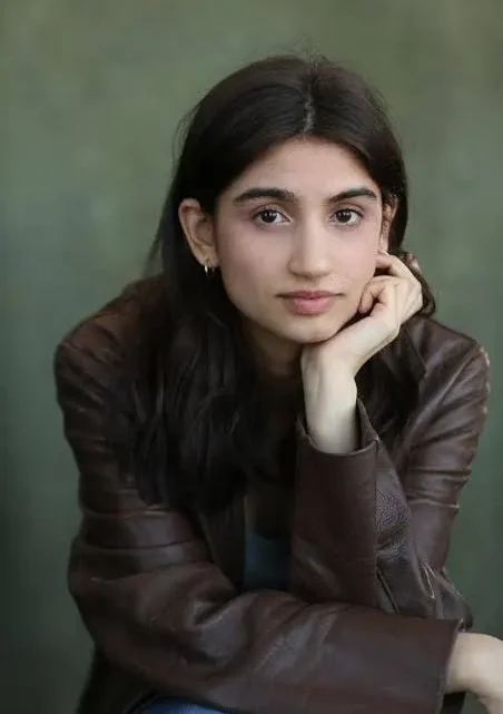 Mia Tharia Biography: Boyfriend, Awards, Movies, Height, Parents, Age, Net Worth, Siblings