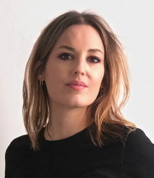 Agathe Riedinger Biography: Height, Parents, Age, Net Worth, Siblings, Music Videos, Awards, Relationship