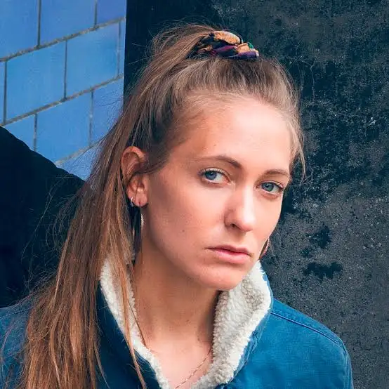 Fine Glindvad Biography: Age, Net Worth, Siblings, Height, Parents, Albums, Singles, Boyfriend