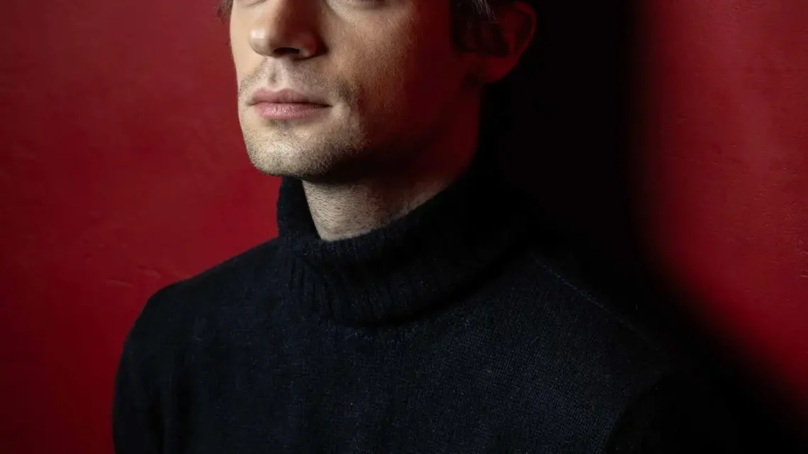 Stefan Crépon Biography: Height, Parents, Age, Net Worth, Siblings, Awards, TV Series, Movies, Girlfriend