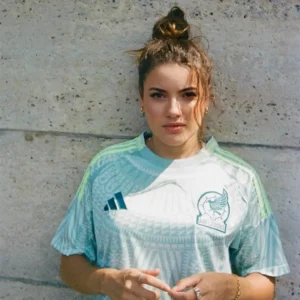 Malou Khebizi
