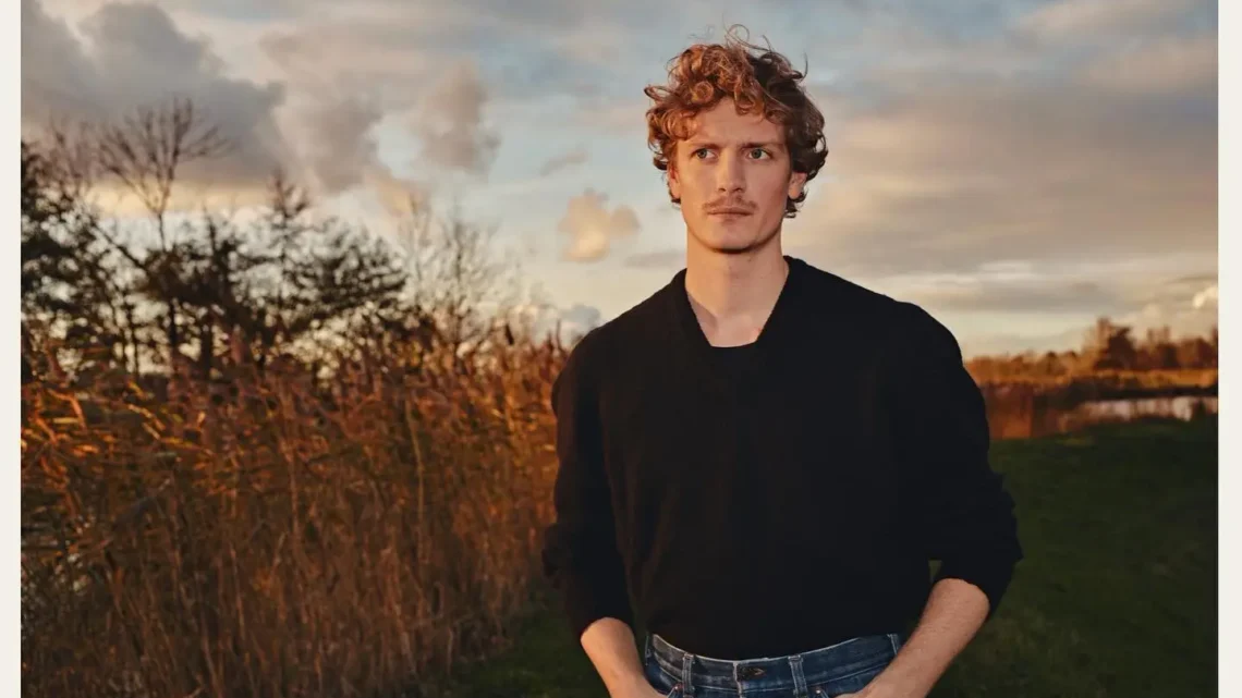 Martijn Lakemeier Biography: TV Series, Girlfriend, Height, Parents, Age, Net Worth, Siblings
