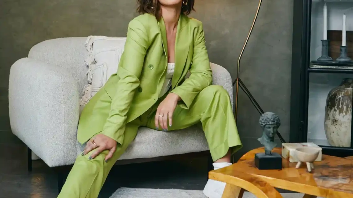 Megan Batoon Biography: YouTube, Boyfriend, Movies, TV Series, Height, Parents, Age, Net Worth, Siblings