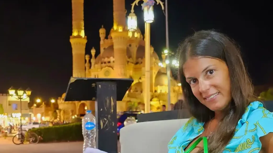 Sara Tommasi Biography: Siblings, Height, Parents, Pictures, Movies, TV Series, Age, Net Worth, Husband