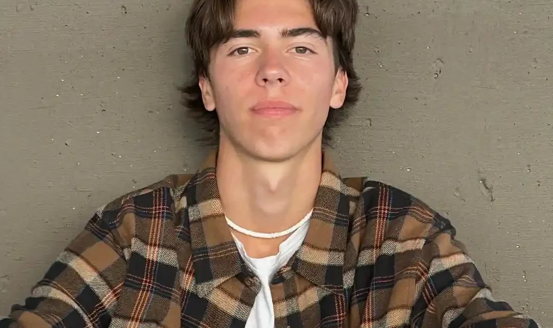 Scotty Berg Biography: Age, Net Worth, Siblings, Height, Parents, Albums, Singles, Girlfriend, Lifestyle