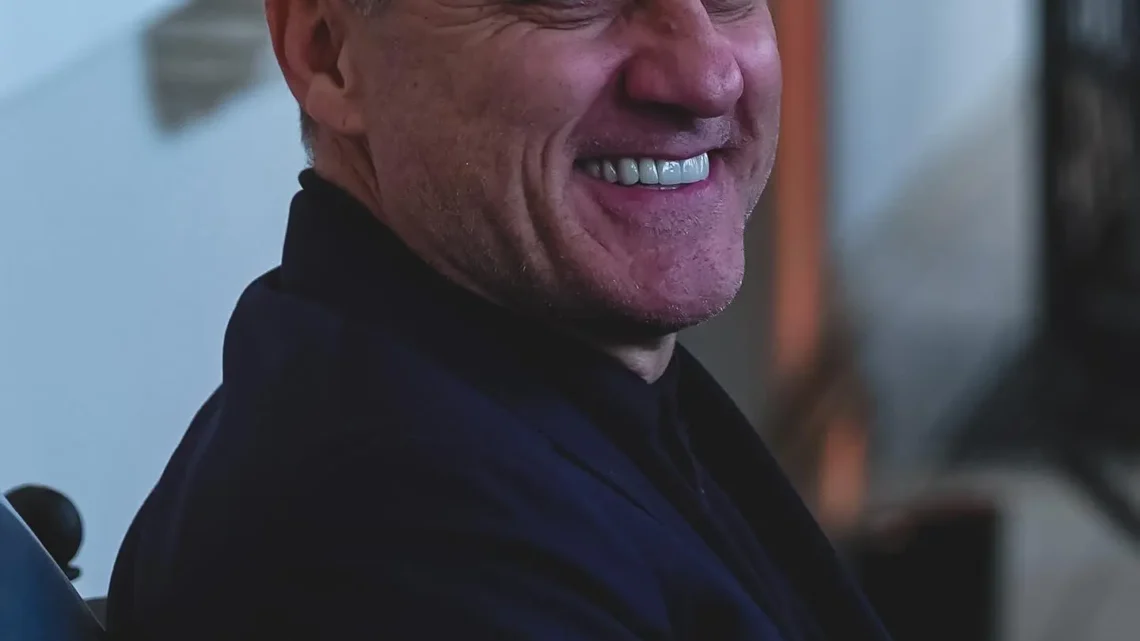 Christian Vieri Biography: Age, Net Worth, Siblings, Height, Parents, Football Team, Wife, Daughters, Awards, Films