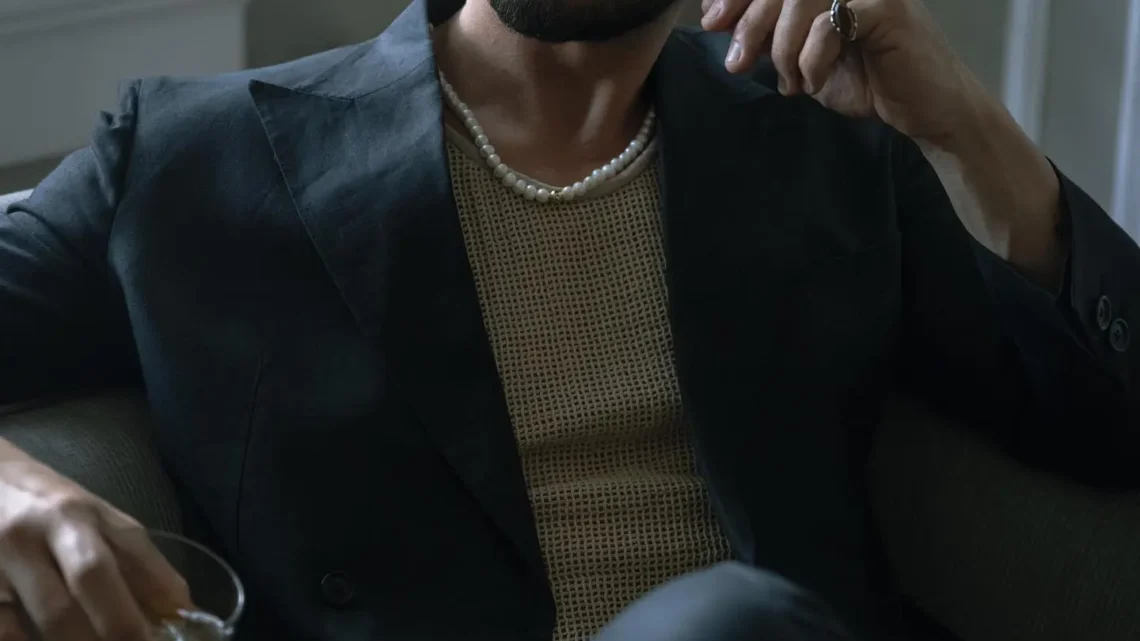 Uriel del Toro Biography: Height, Parents, Age, Net Worth, Siblings, Films, Songs, Brands, Pictures, Girlfriend