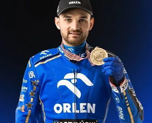 Bartosz Zmarzlik Biography: World Championships, Age, Wife, Height, Net Worth, Parents, Career