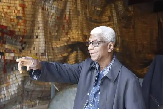 El Anatsui Biography: Career, Nationality, Age, Net Worth, Spouse, Height, Children, Awards