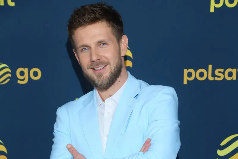 Antoni Królikowski Biography: Parents, Height, Age, Net Worth, Wife, Children, Movies & TV Shows