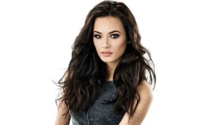 Natalia Szroeder Biography: Height, Age, Net Worth, Parents, Siblings, Songs, Boyfriend