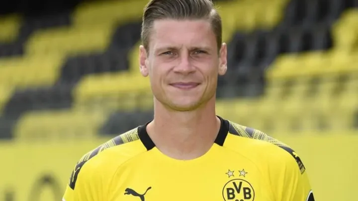 Łukasz Piszczek Biography: Net Worth, Age, Wife, Children, Height, Parents, Siblings, Stats, Club
