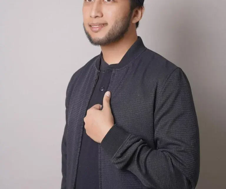 Alif Teega Biography: Ethnicity, Parents, Instagram, Net Worth, Awards, Controversy, Height, Children, Real Name