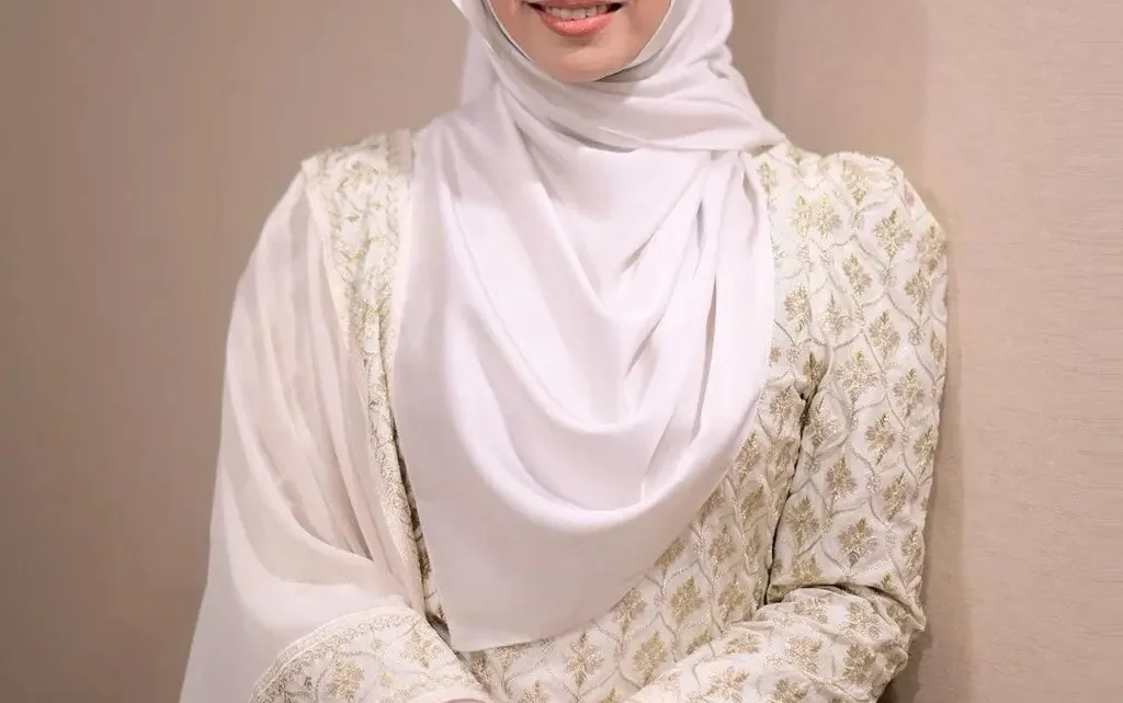 Amira Othman Biography: Instagram, Net Worth, Songs, Husband, Parents, Age, Religion, Albums