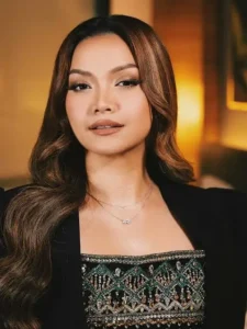 Azira Shafinaz