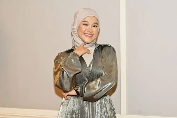 Ernie Zakri Biography: Instagram, Net Worth, Age, Songs Height, Ethnicity, Religion, Albums