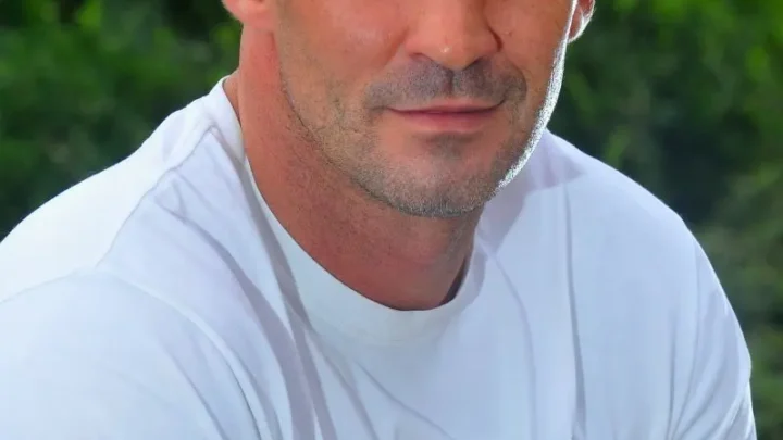 Przemysław Saleta Biography: Age, Height, Net Worth, Career, Daughter, Boxing Record, Movies, Wife