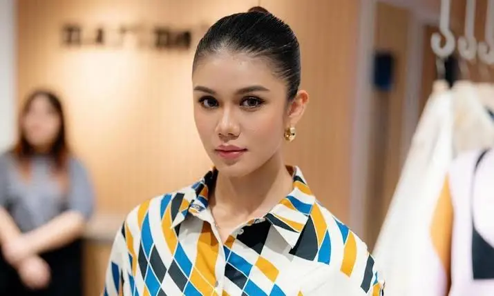 Mimi Lana Biography: Movies, Ethnicity, Religion, Net Worth, Age, Height, Parents, Instagram