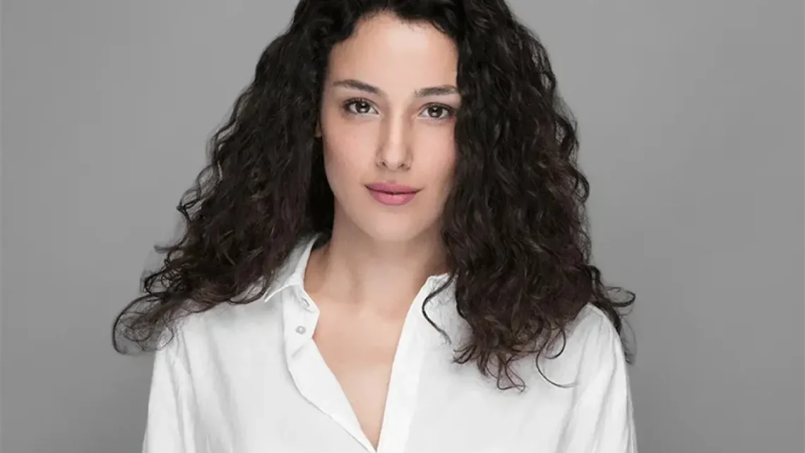 Cansu Tosun Biography: Age, Ballet, Movies, TV Shows, Net Worth, Height, Fiance, Instagram