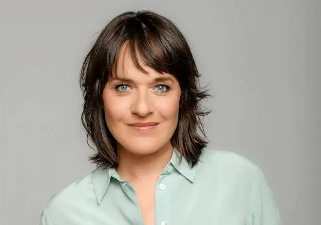 Eva Pölzl Biography: Son, Age, Husband, Net Worth, Height, Parents, Siblings, TV Shows, Wikipedia