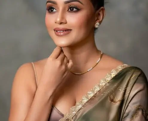 Dinakshie Priyasad Biography: Tv Shows, Husband, Religion, Age, Movies, Ethnicity, Net Worth