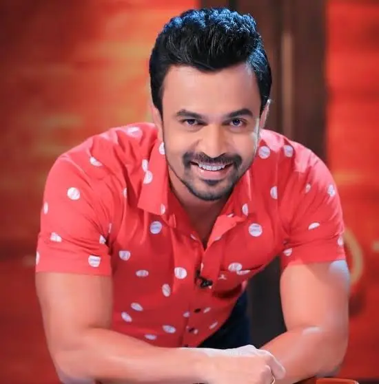 Isuru Lokuhettiarachchi Bio: Wife, Ethnicity, Movies, Net Worth, Height, Age