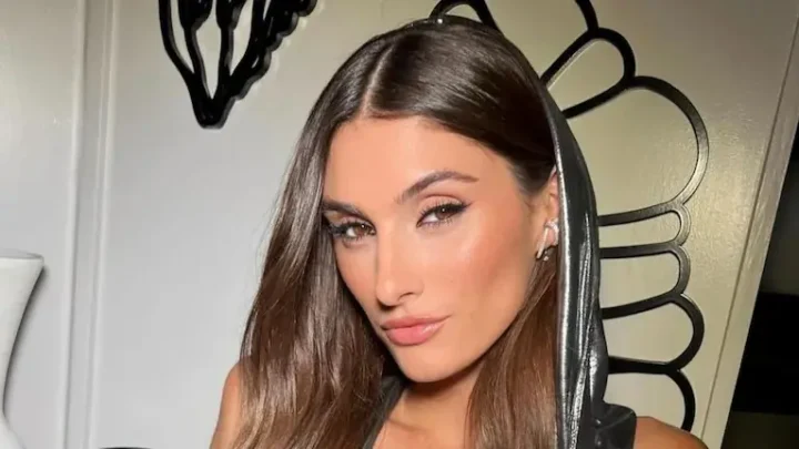 Yanina Latorre’s Daughter, Lola Latorre Biography: Brother, Songs, Net Worth, Height, Instagram, Ethnicity, Age