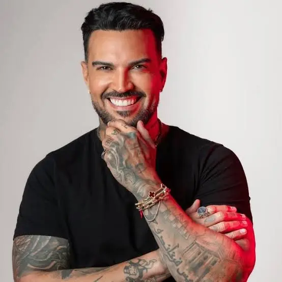 Luis Fernando Borjas Biography: Songs, Ethnicity, Age, Parents, Net Worth, Album, Height, Awards