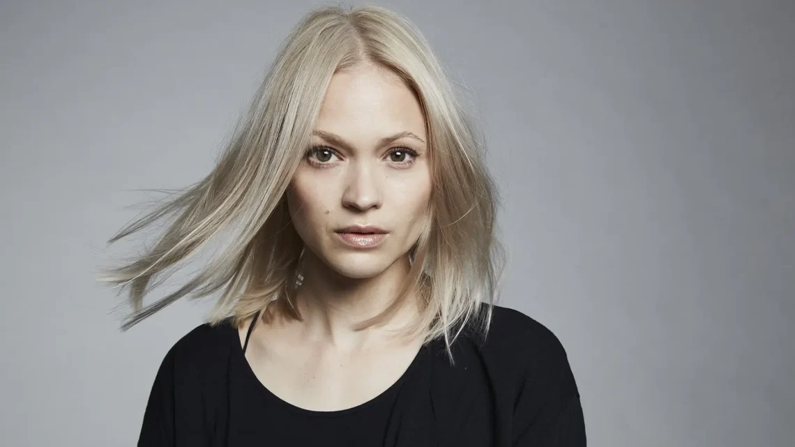 Mavie Hörbiger Biography: Height, Husband, Age, Net Worth, Children, Parents, TV Shows