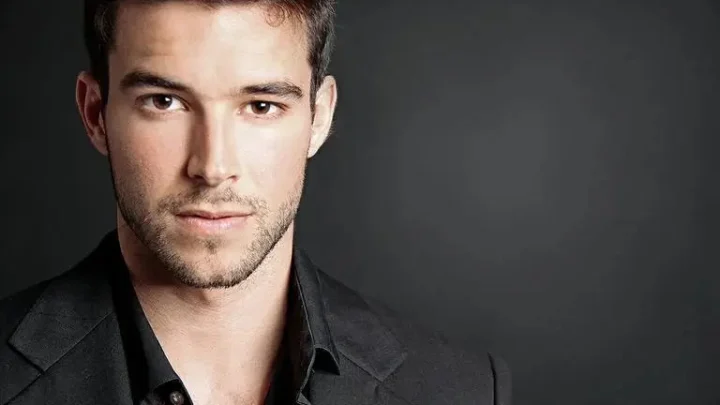 Bernardo Velasco Biography: Net Worth, Education, Model, Age, Height, Girlfriend, Awards, Movies & TV Shows