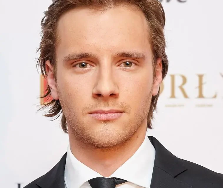 Maciej Musiał Biography: Height, Girlfriend, Age, Net Worth, Parents, Movies & TV Shows