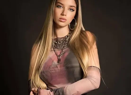 Agus Padilla Biography: Tv Shows, Age, Height, Ethnicity, Parents, Albums, Net Worth, Tv Shows