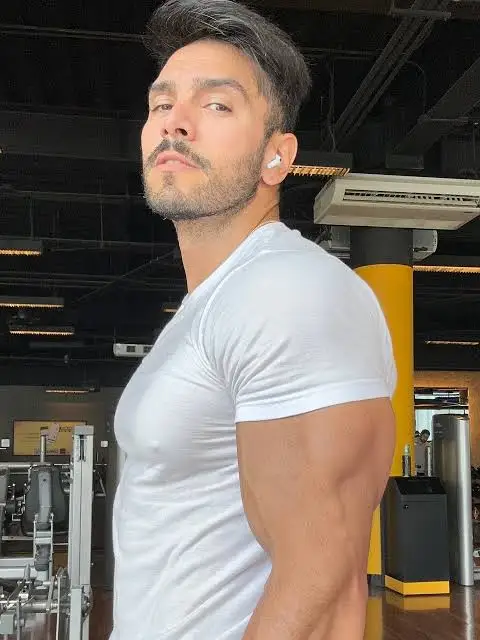 Rafael Cardozo Bio: Height, Age, Net Worth, Parents, Children, Wife, Career, Movies, Instagram