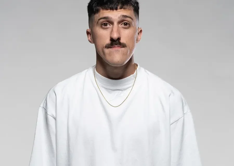 Julián Bellese Biography: Instagram, Awards, Comedy, Ethnicity, Net Worth, YouTube, Age