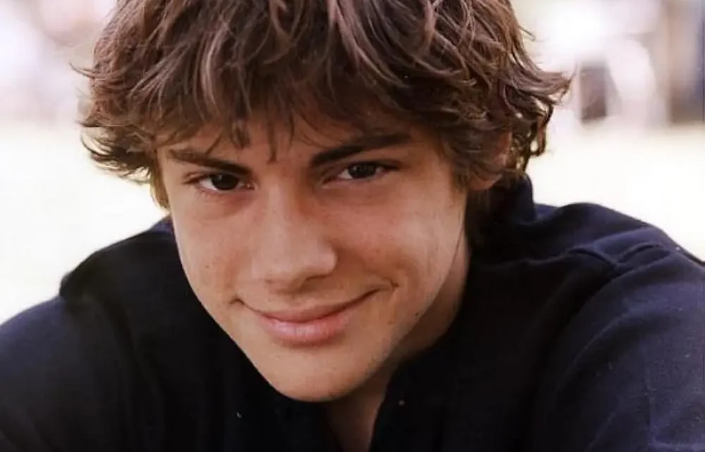 Tomás Fonzi Biography: Age, Girlfriend, Ethnicity, Parents, Net Worth, Movies, Siblings