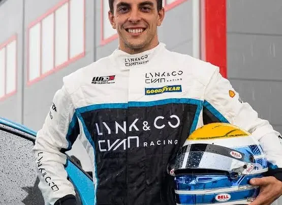 Santiago Urrutia Biography: Ethnicity, Car Races, Net Worth, Age, Wife, Awards