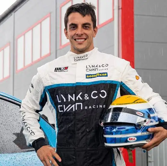 Santiago Urrutia Biography: Ethnicity, Car Races, Net Worth, Age, Wife, Awards