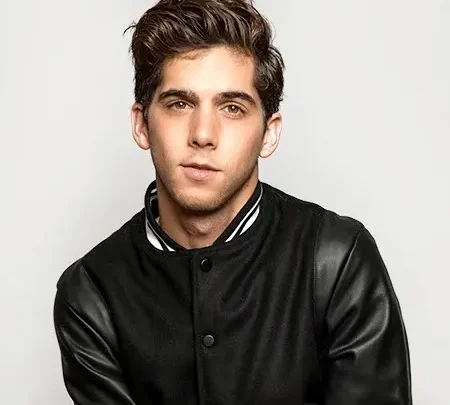 Mauricio Garza Biography: Siblings, Parents, Age, Net Worth, Height, Children, Wife, TV Shows, Instagram