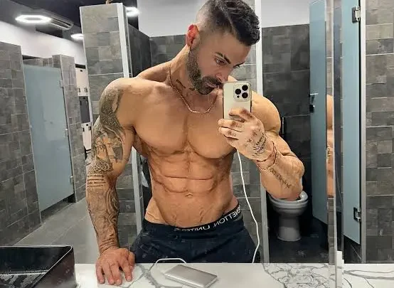 Sebastián Lizarzaburu Bio: Instagram, Fitness, Ethnicity, Height, Age, Net Worth, Tv Shows