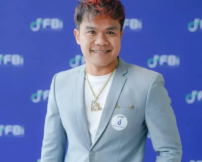 Krit Boonyarung Biography: Ethnicity, Parents, Net Worth, Age, Height, Wife, Instagram, Awards