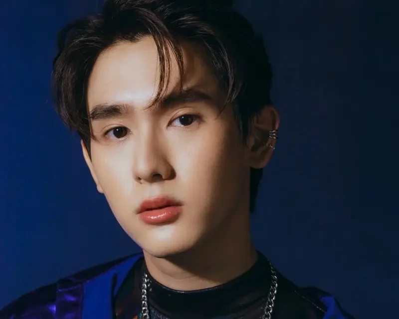 Kasidet Plookphol Biography: Girlfriend, Movies, Net Worth, Siblings, Age, Height, Parents, Songs