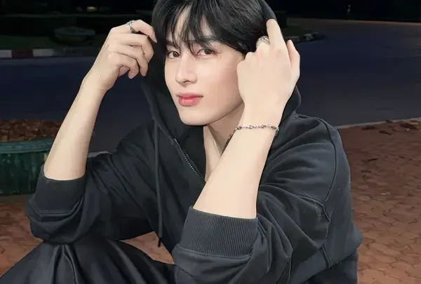 Pongsapak Oudompoch Bio: Girlfriend, Height, Net Worth, Age, Parents, Movies, Ethnicity, Religion