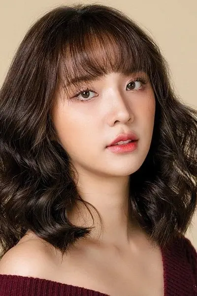 Ployshompoo Supasap Biography: Parents, Movies, Net Worth, Awards, Boyfriend, Height, Age, Instagram, Songs