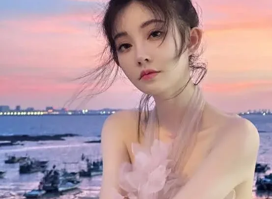 Feng Timo Biography: Songs, Instagram, Height, Ethnicity, Albums, Age, Parents, Net Worth, Boyfriend