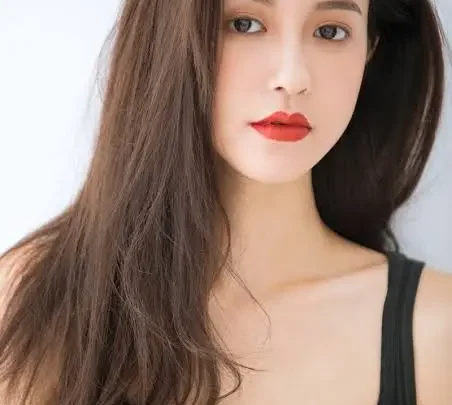 Zhang Dayi Biography: Ethnicity, Parents, Instagram, Age, Boyfriend, Fashion Design, Height, Net Worth