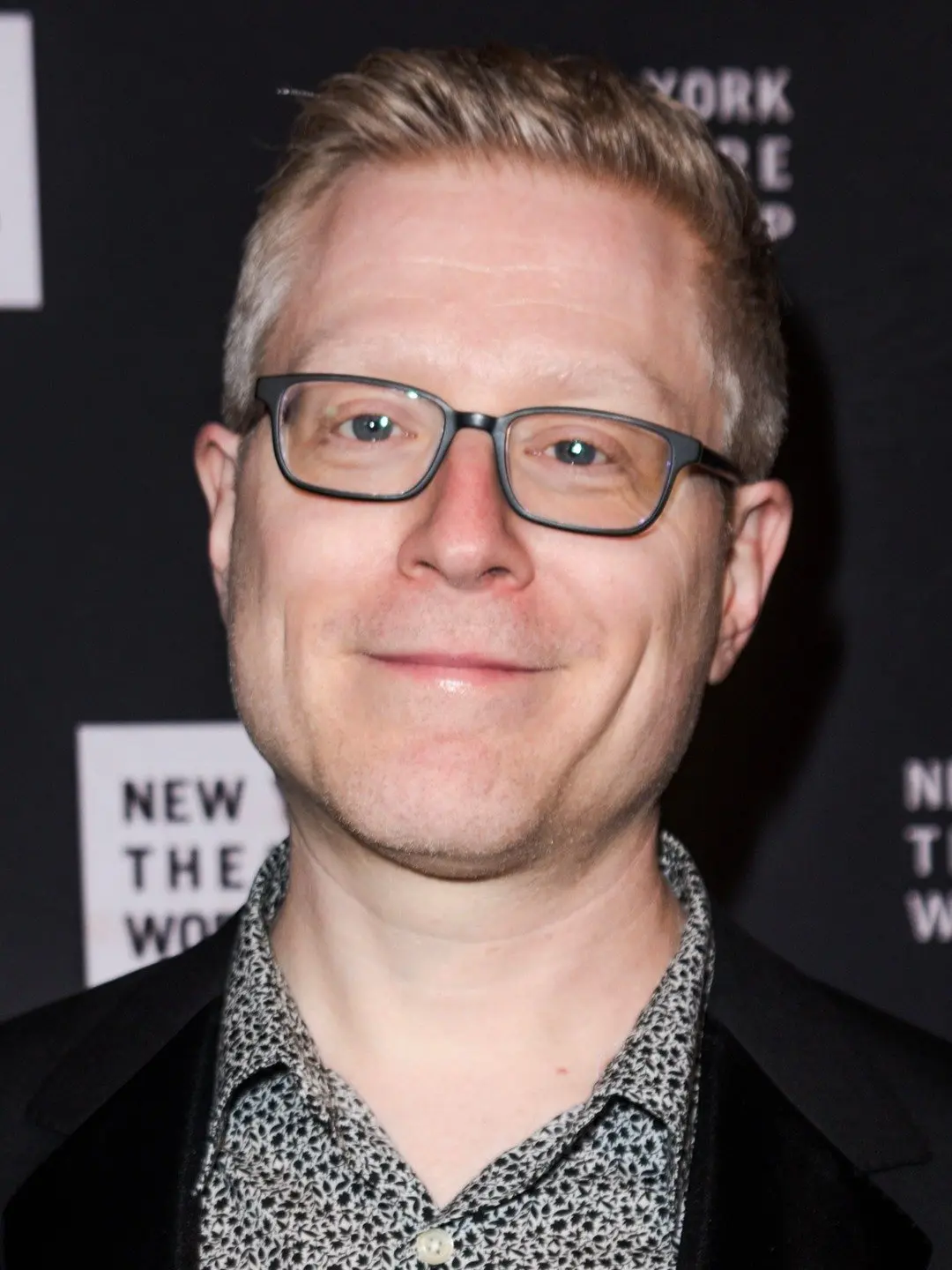 Anthony Rapp Biography: Movies & TV Shows, Net Worth, Children, Age ...