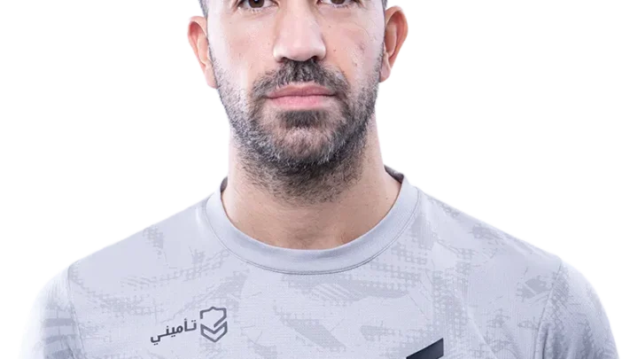 Fernando Pacheco Biography: Age, Height, Net Worth, Career, Wife, Parents, Position, Clubs